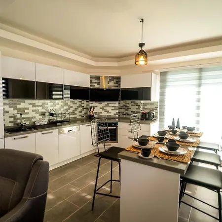 Charming With Lovely View And Shared Pool In
